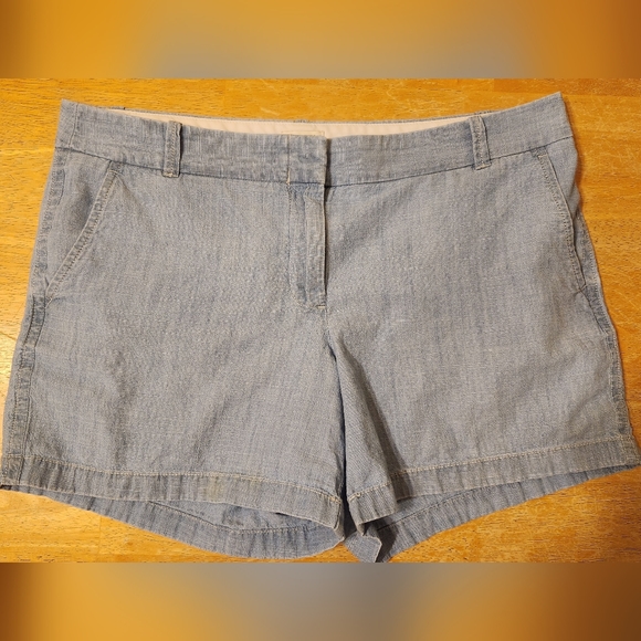 J.Crew Factory Women's 5" Classic Chino Short (Light Blue, Size 12) - Picture 1 of 3